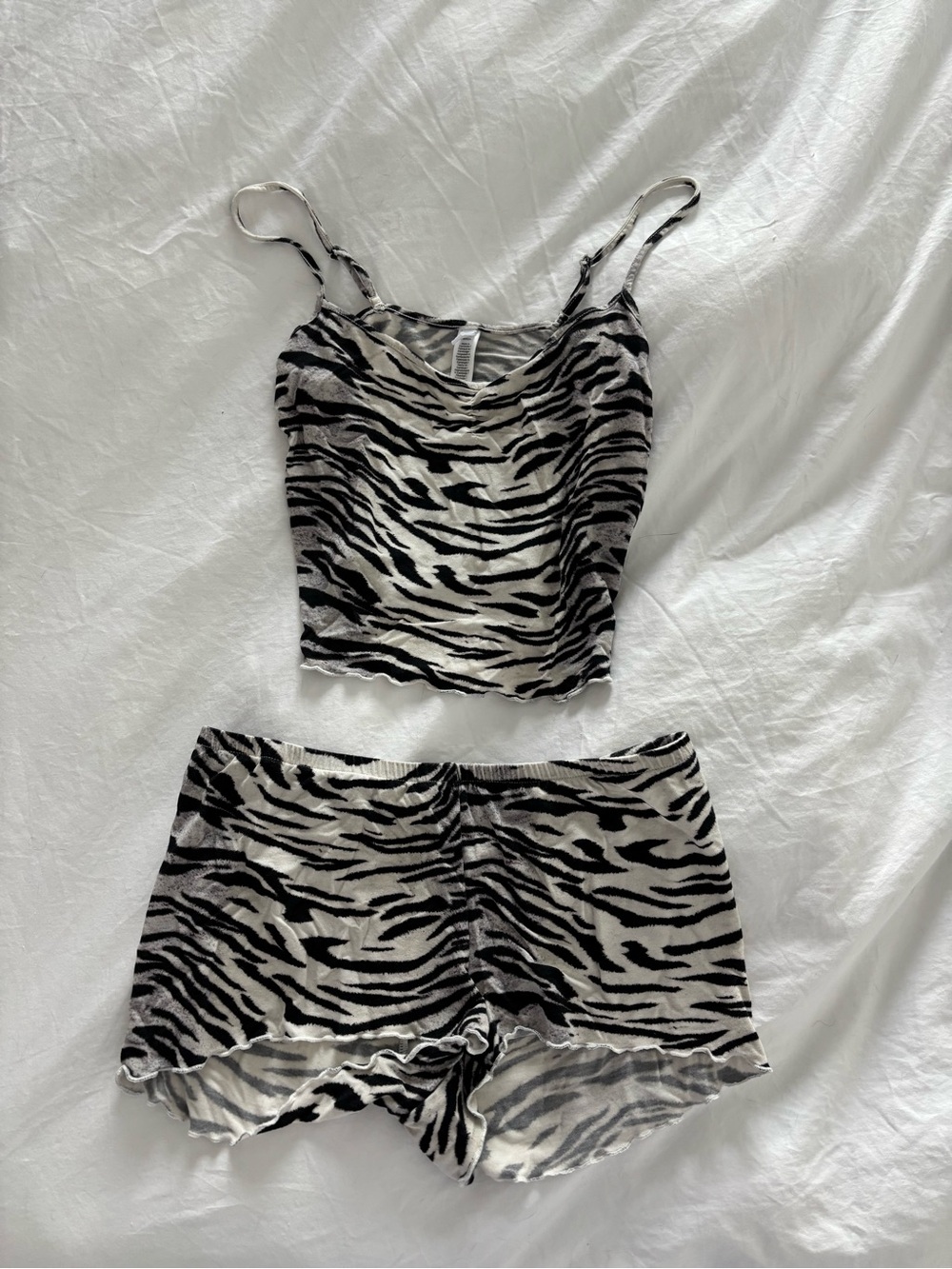 Skims Zebra Print Women's Sleepwear Set